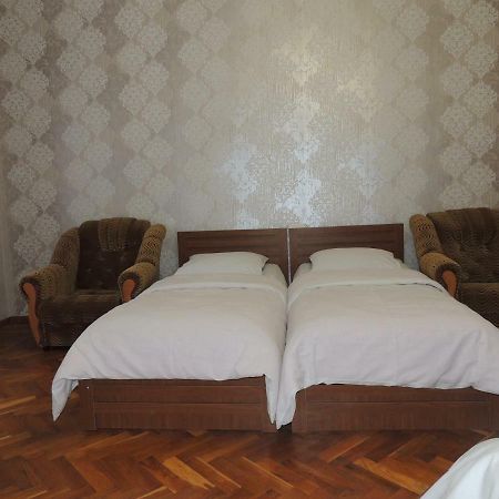 Blue Guesthouse Stepantsminda Exterior photo